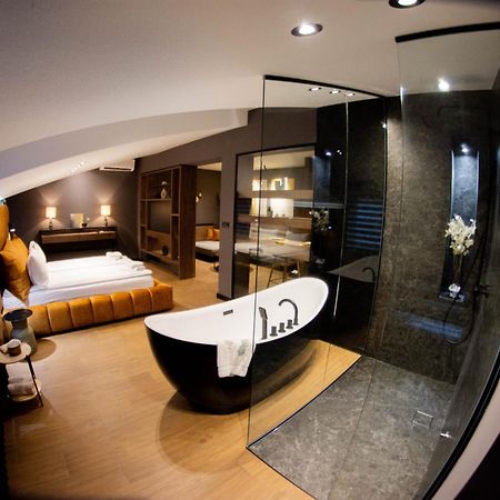 Kristall Apartments Premium Šabac エクステリア 写真