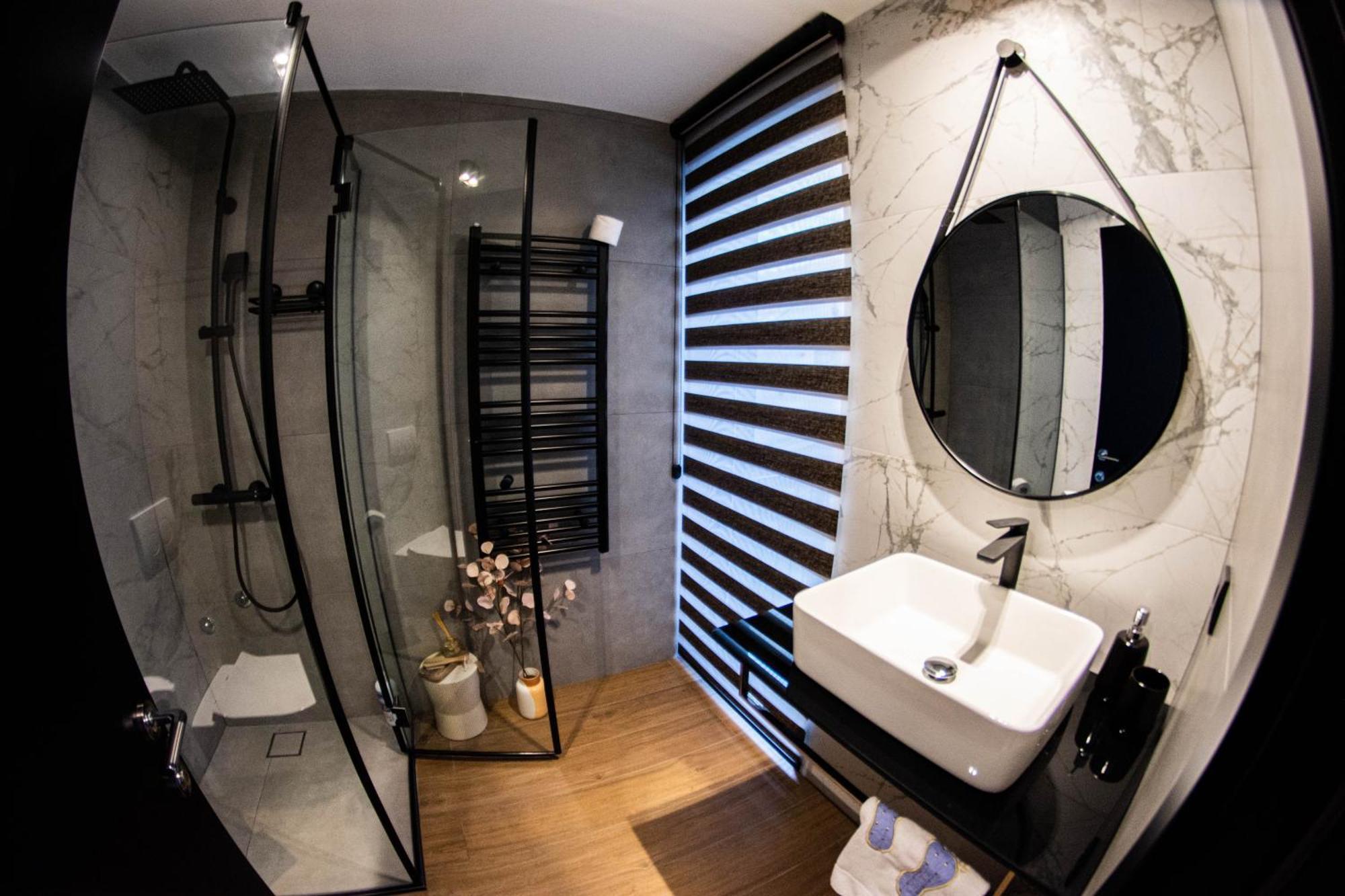 Kristall Apartments Premium Šabac エクステリア 写真